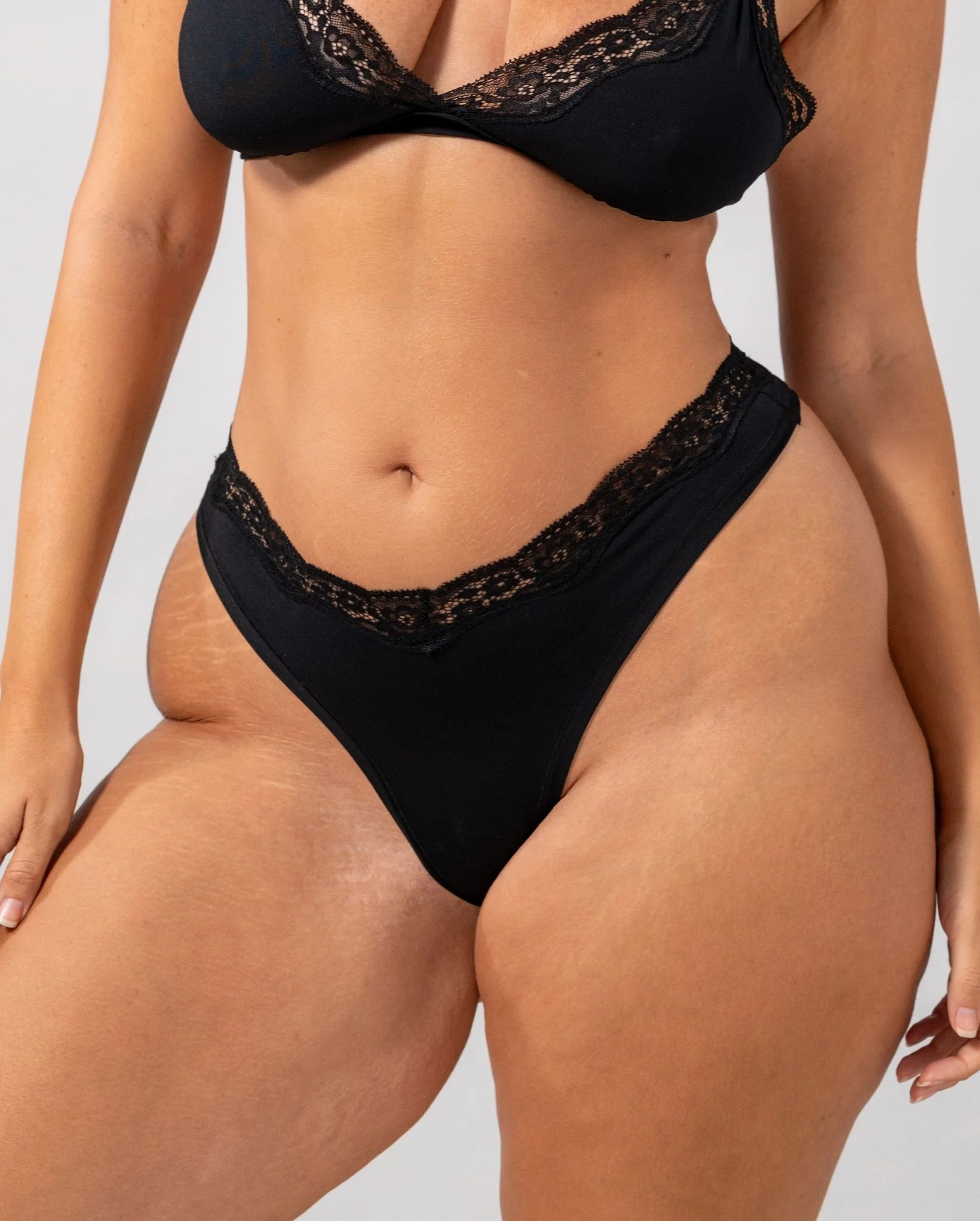 Micro Lace Thong 3-Pack Black/Candy Pink - Image 4