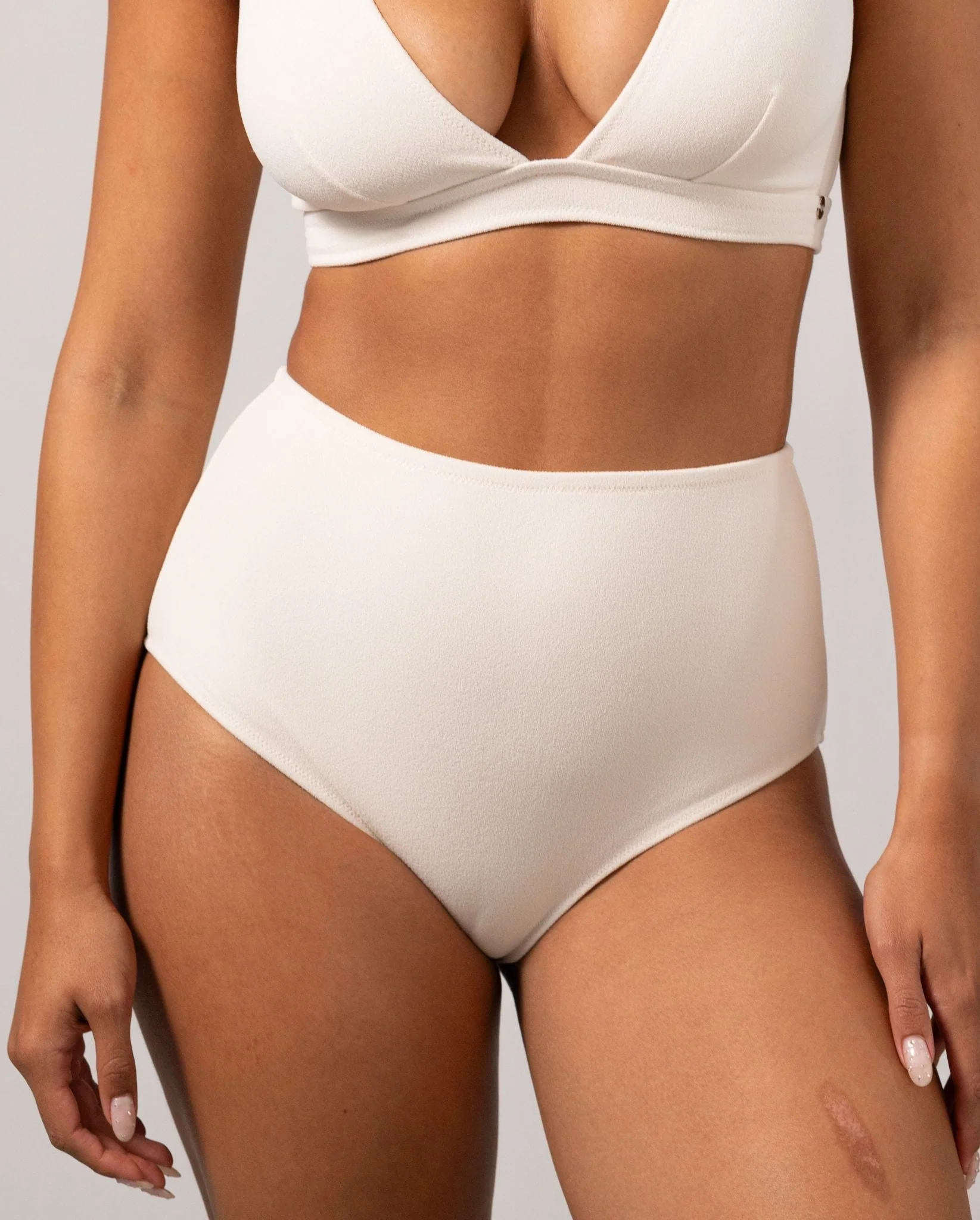 Highwaist Bikini Briefs Cream - Image 3