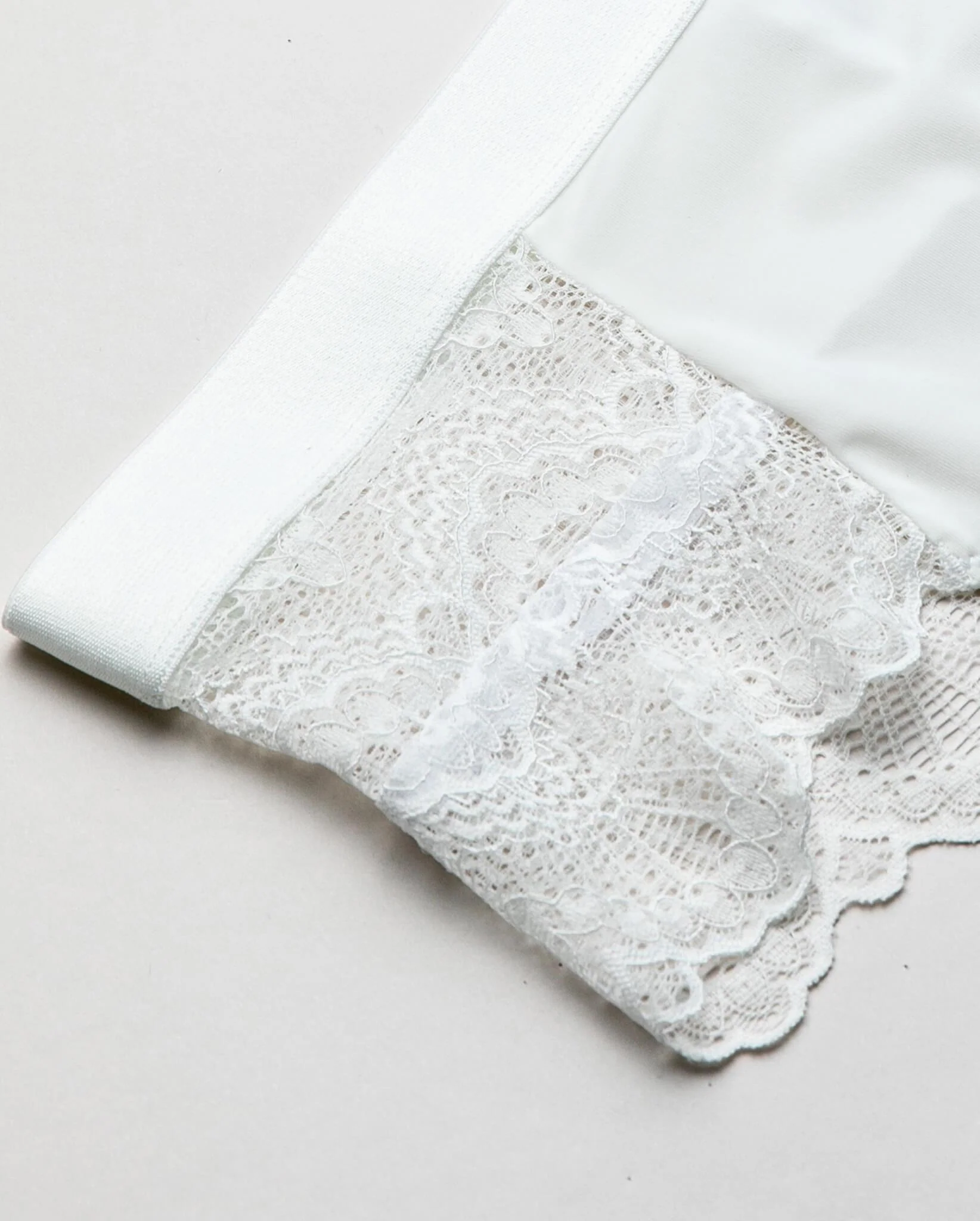 Lace Highwaist String 002 Off White - Image 9