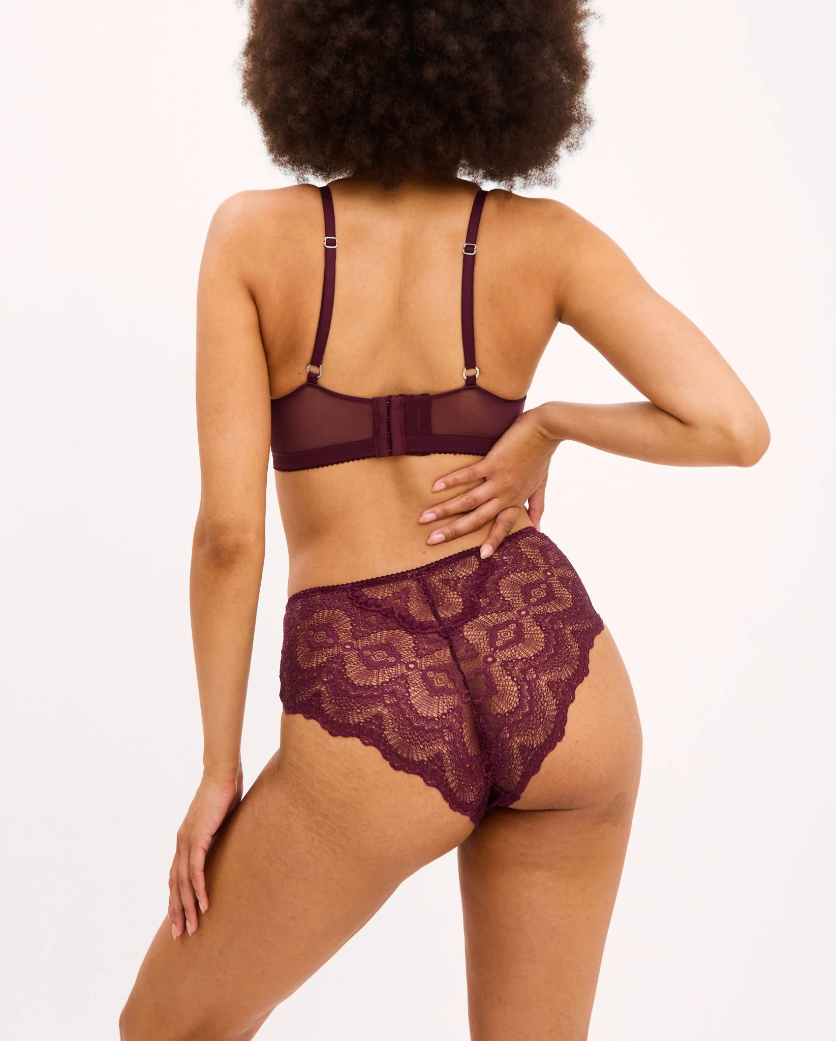 Mesh Balconette Cherry - Image 4
