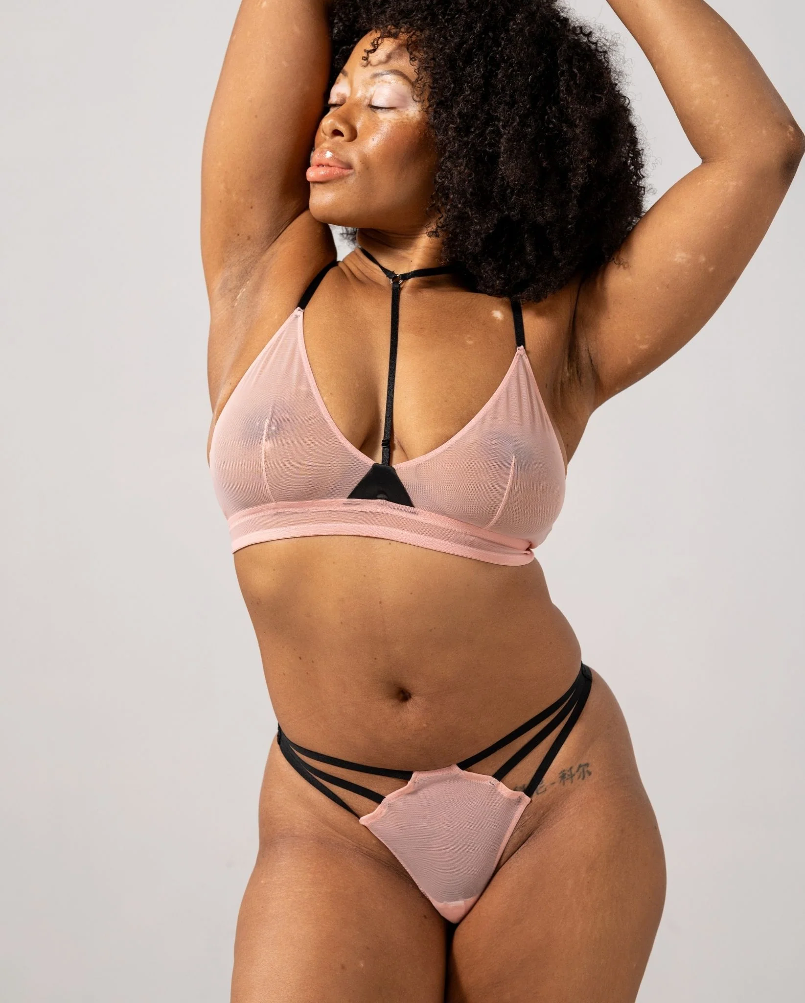 Mesh Strappy Thong Powder Pink - Image 7