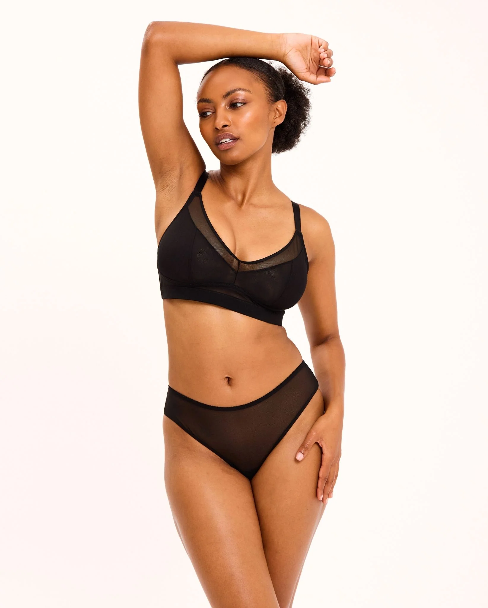 Mesh Support+ Bralette Black - Image 3