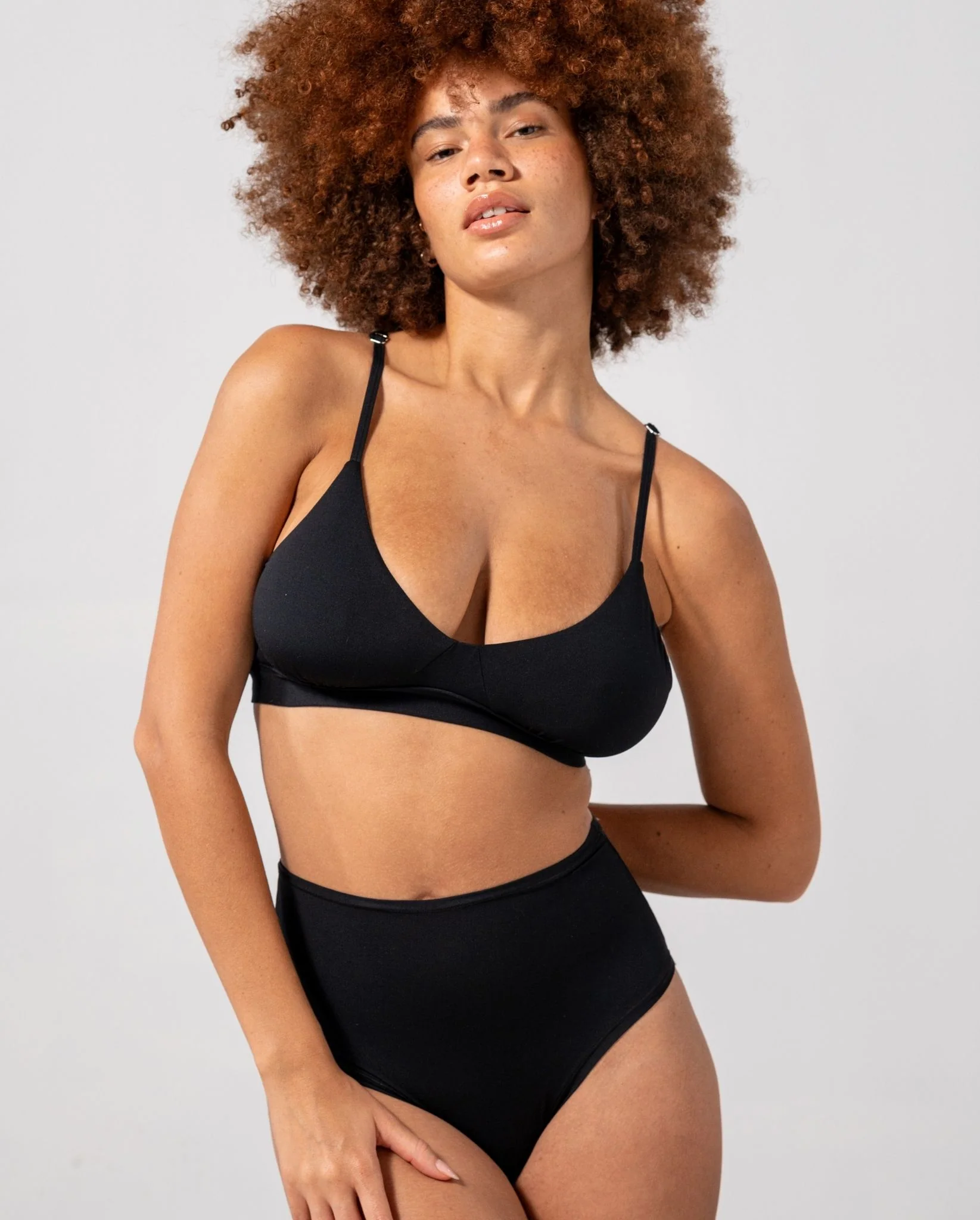 Micro Scoop Bra Black - Image 5