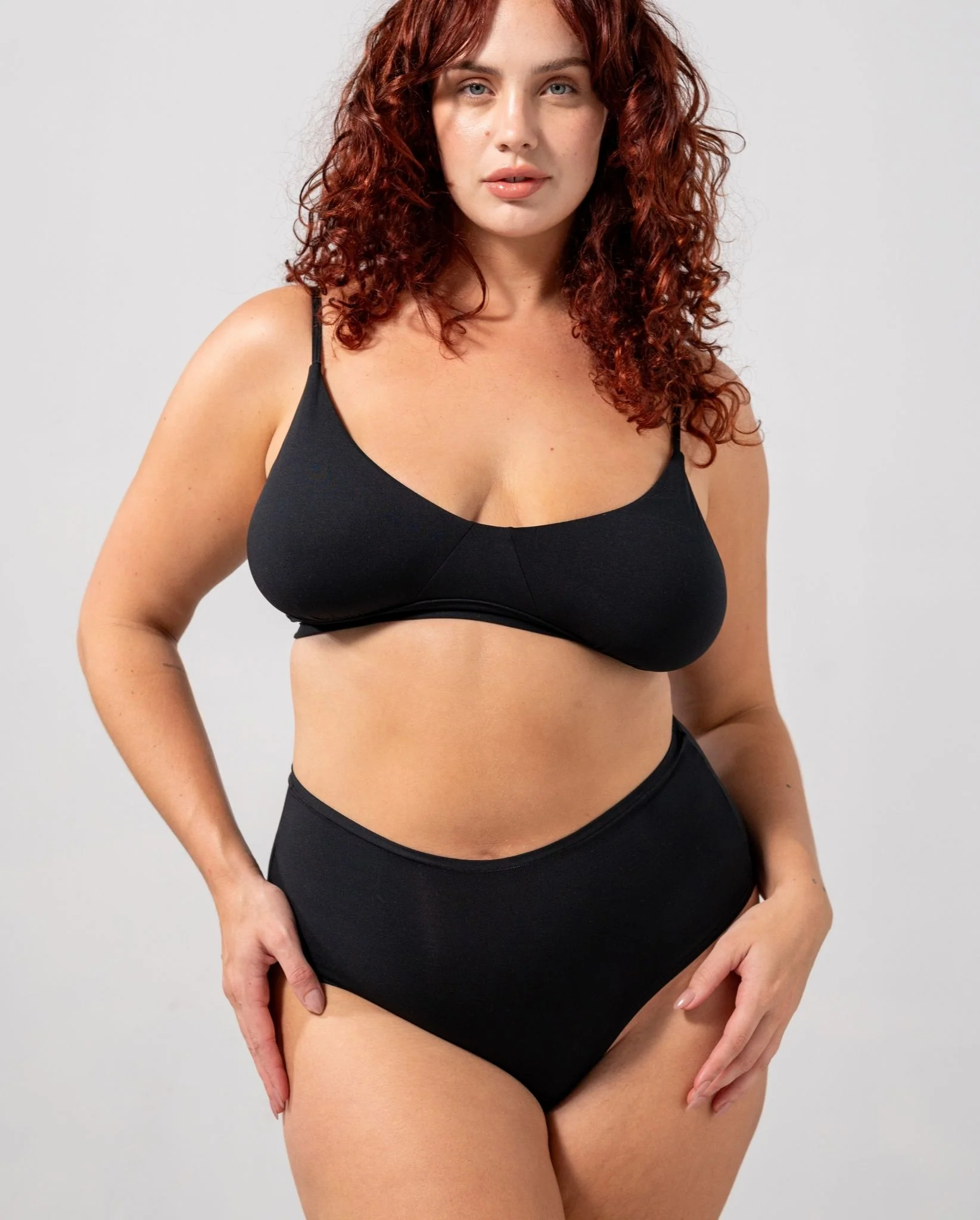Micro Scoop Bra Black - Image 8