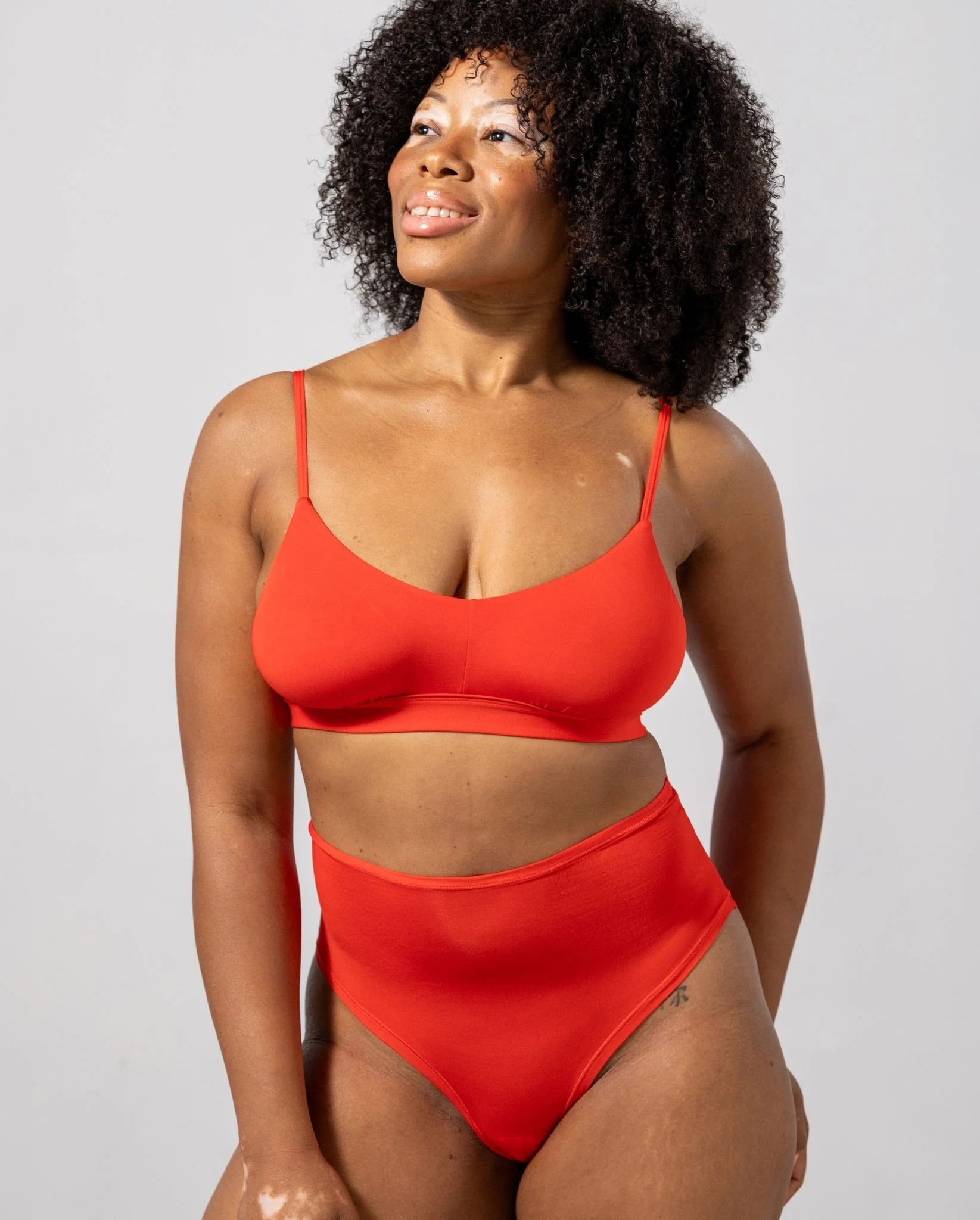 Micro Scoop Bralette Fiery Red - Image 9